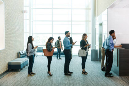 Startup business: 7 ways to attract customers